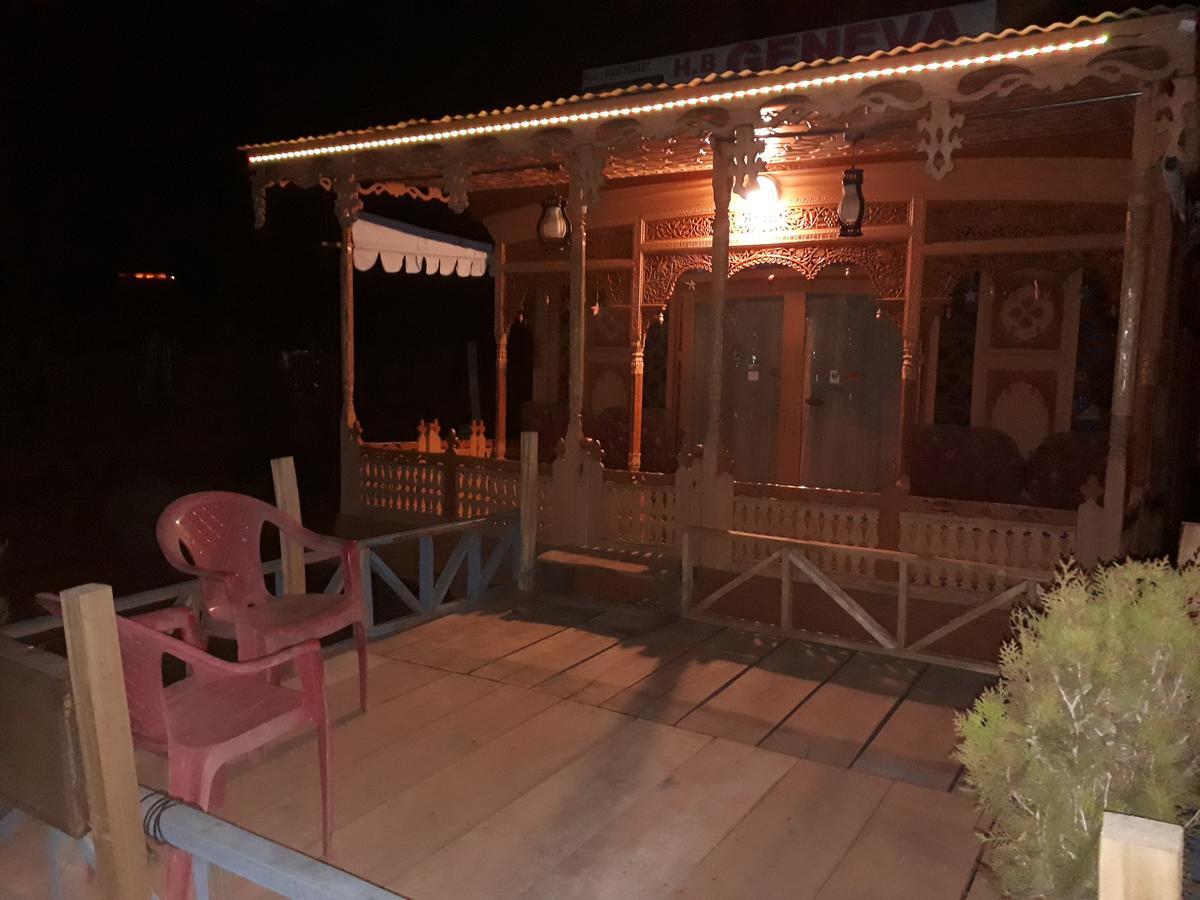 Heritage Geneva House Boat Srīnagar Exterior foto